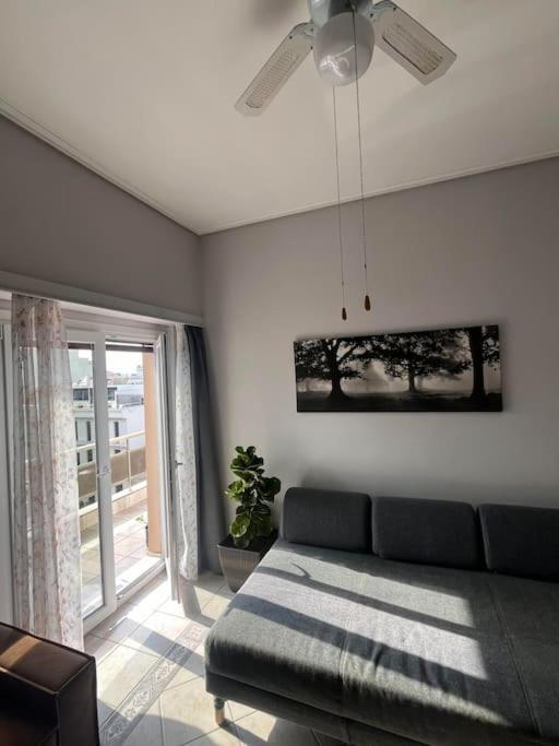 Maria'S Sunlit Apartment Piraeus Buitenkant foto